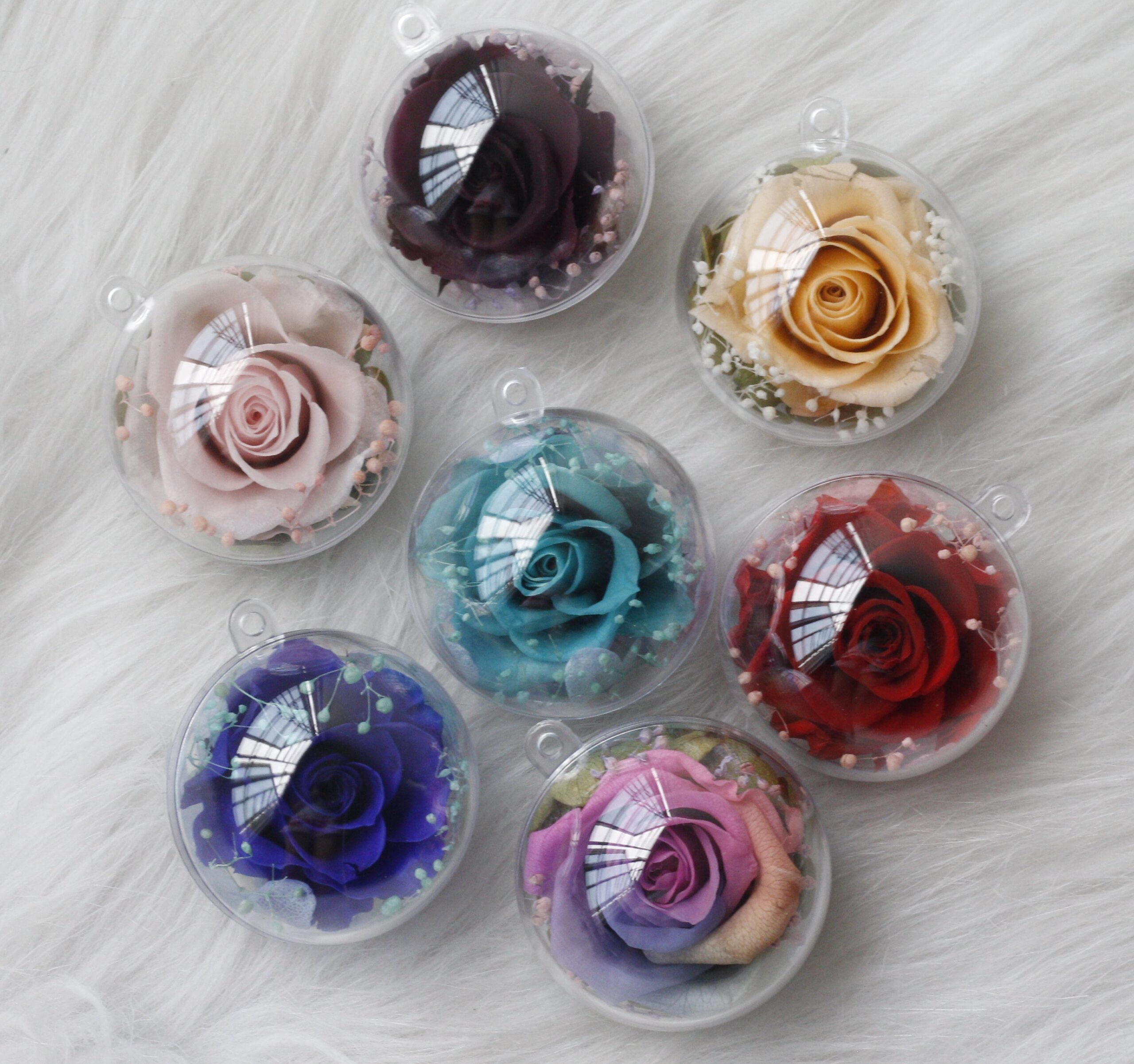 Preserved Rose in Acrylic Ball 5cm